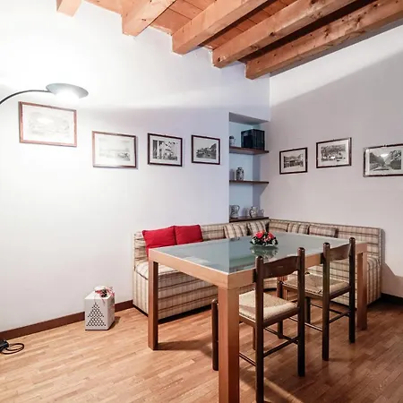 Apartamento Il Balcone Della Corte - Downtown Como
